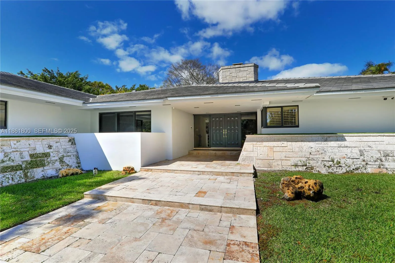 Coral Gables, Florida 33143, United States, 5 Bedrooms Bedrooms, ,5 BathroomsBathrooms,Residential,Active,194959