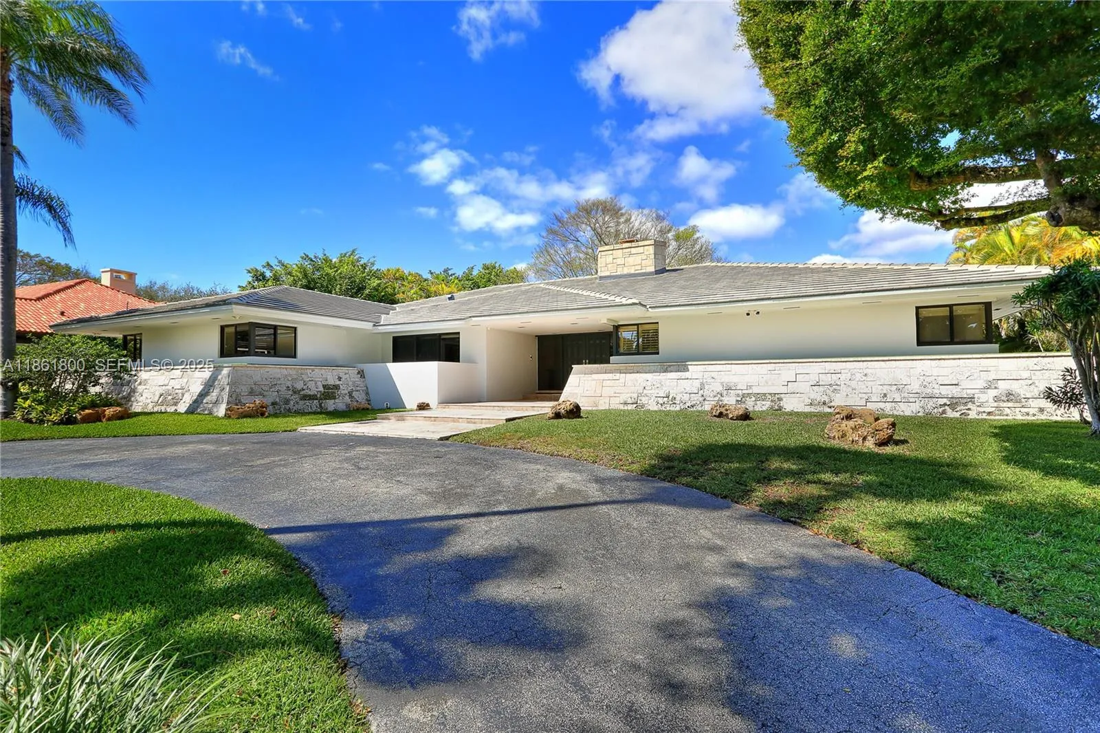 Coral Gables, Florida 33143, United States, 5 Bedrooms Bedrooms, ,5 BathroomsBathrooms,Residential,Active,194959