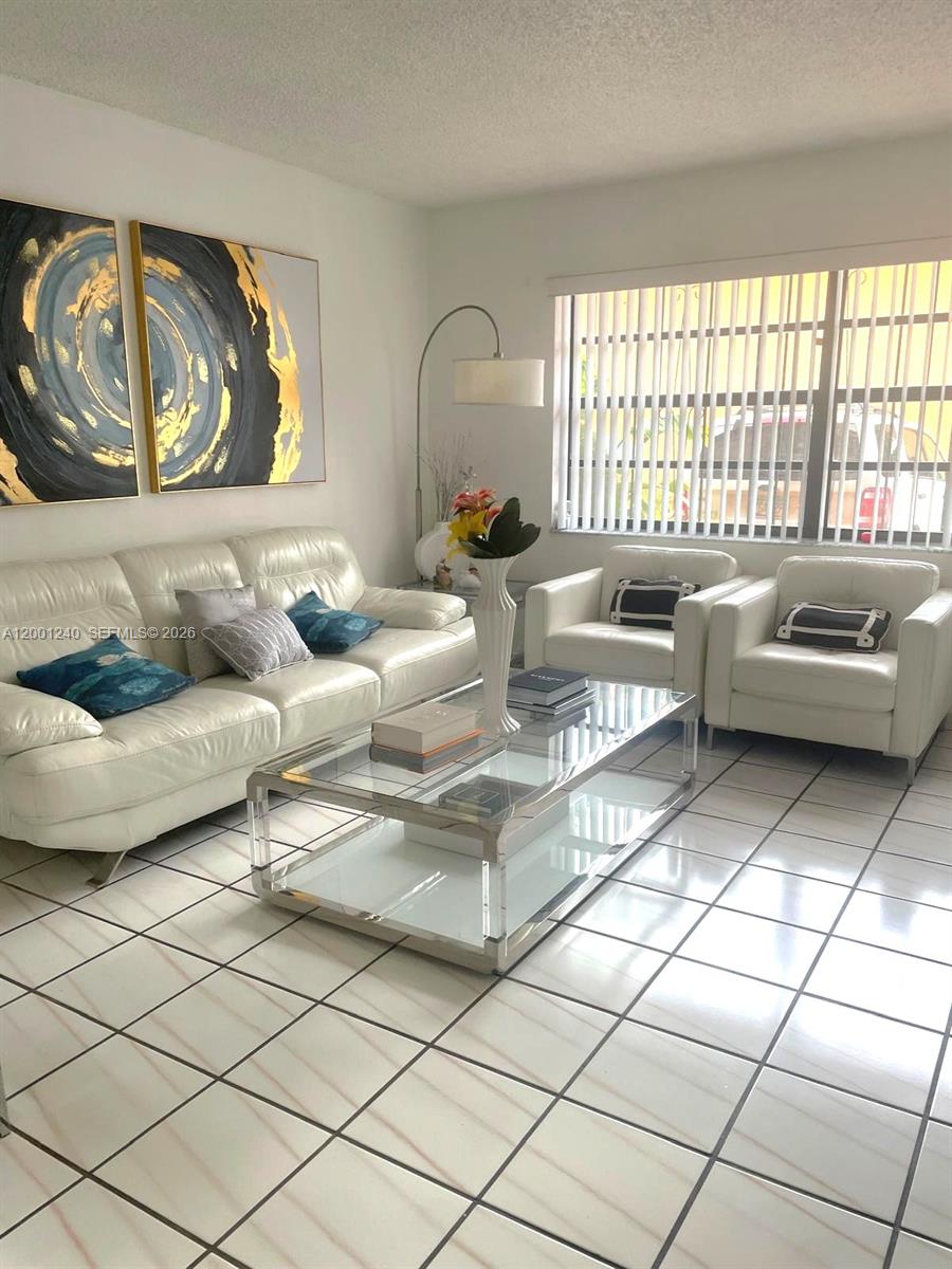 PATIO GRANDE II-B TOWNHOM - Residential Lease