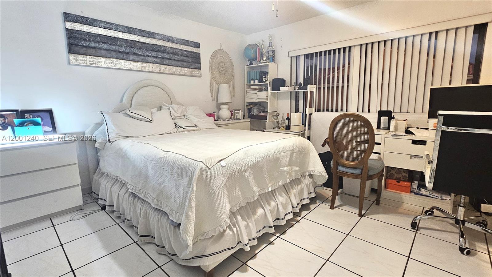 PATIO GRANDE II-B TOWNHOM - Residential Lease