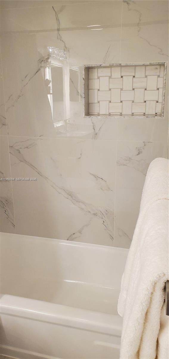 HOLLYBROOK GOLF AND - Residential