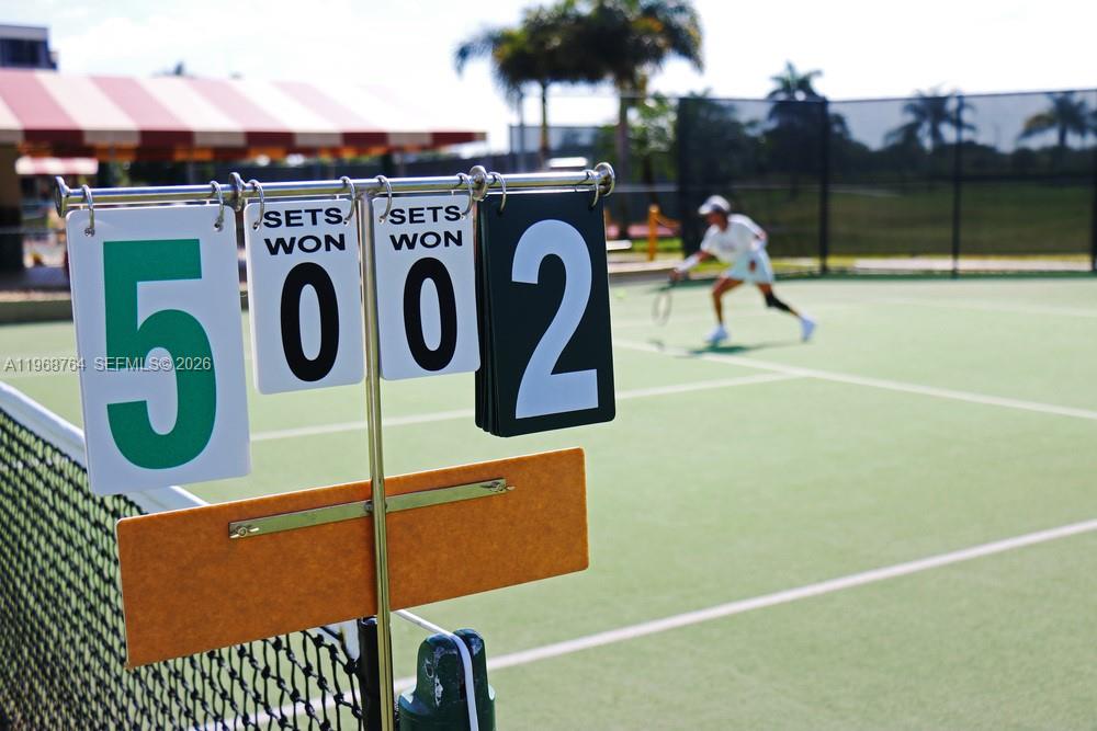 HOLLYBROOK GOLF AND - Residential