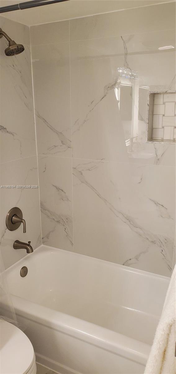 HOLLYBROOK GOLF AND - Residential