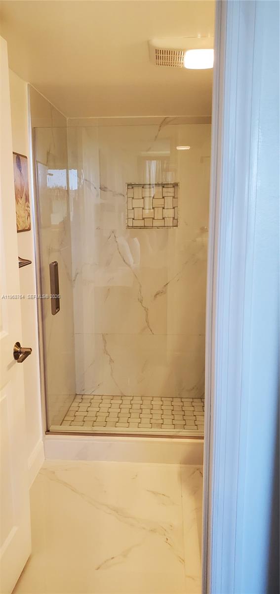 HOLLYBROOK GOLF AND - Residential