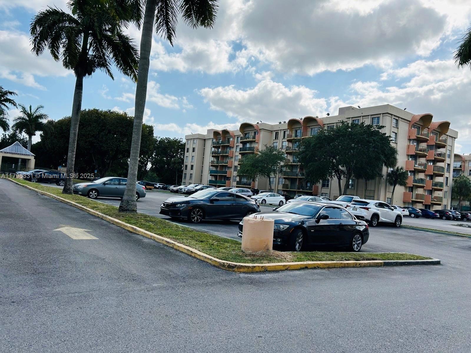 9350 Fontainebleau Blvd 311, Miami, Broward County, Florida - 2 Bedrooms  
2 Bathrooms - 