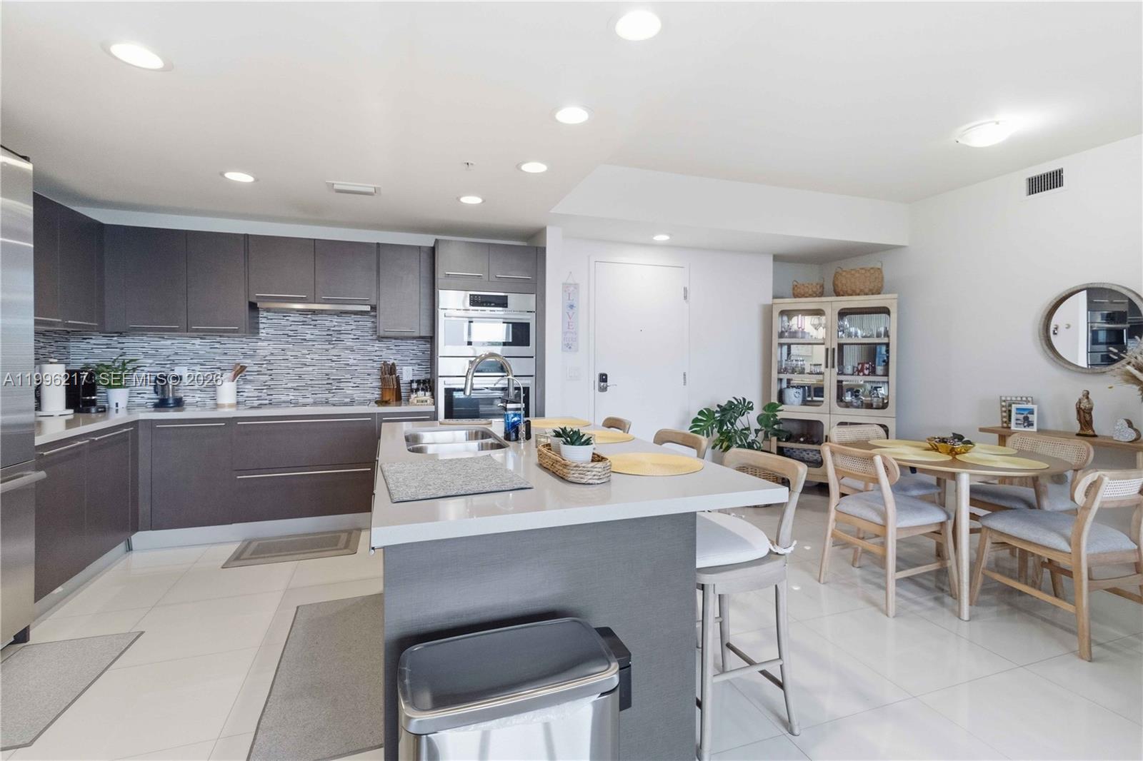 MIDTOWN DORAL CONDO 4 - Residential