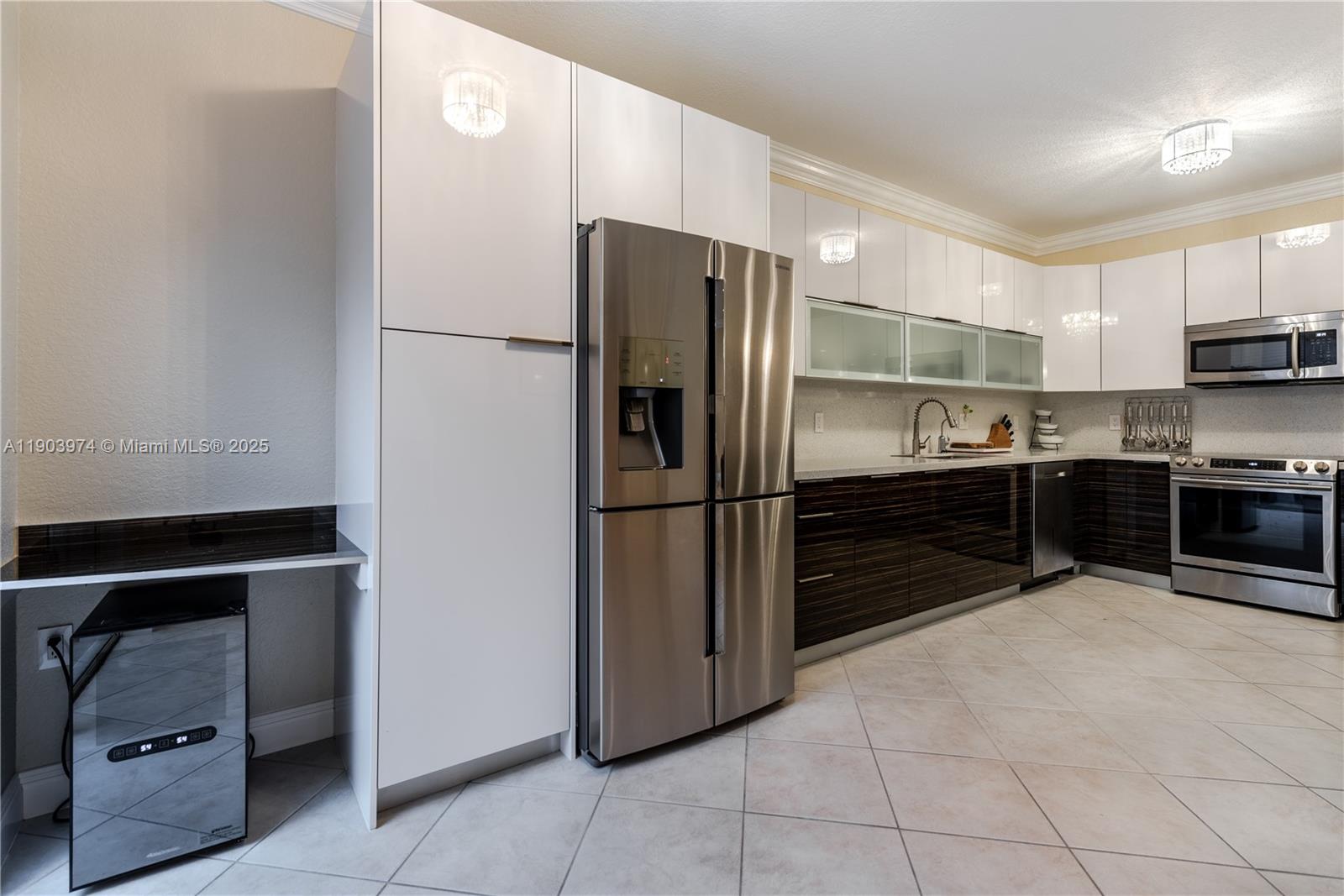 WEST LAKE VILLAGE PLAT - Residential Lease