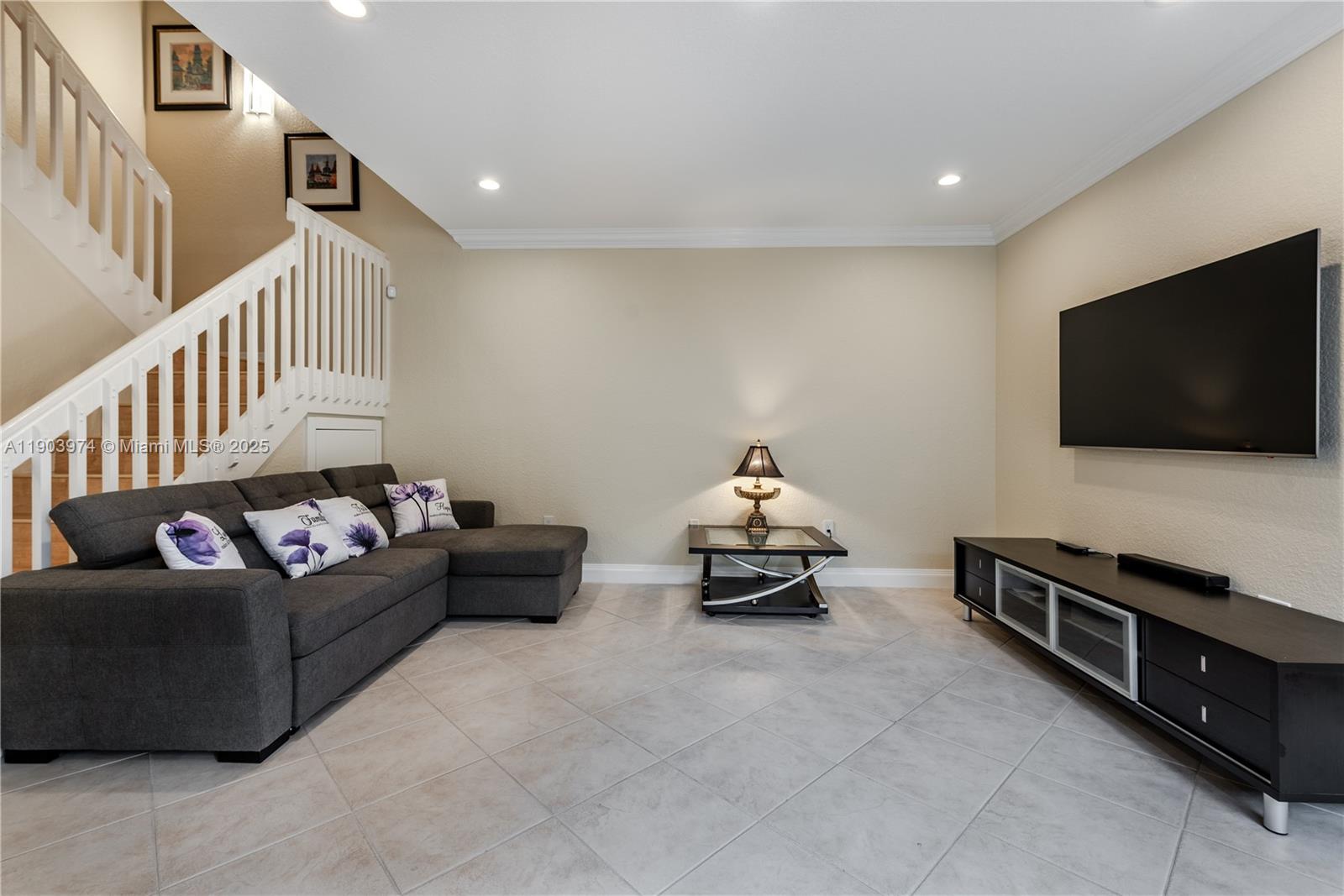 WEST LAKE VILLAGE PLAT - Residential Lease