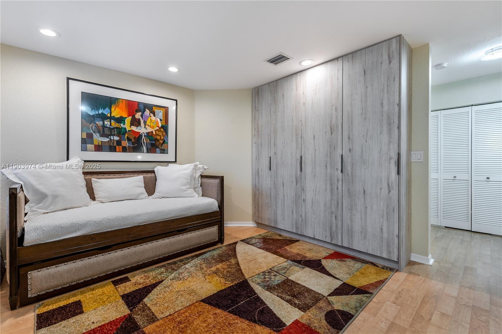 WEST LAKE VILLAGE PLAT - Residential Lease