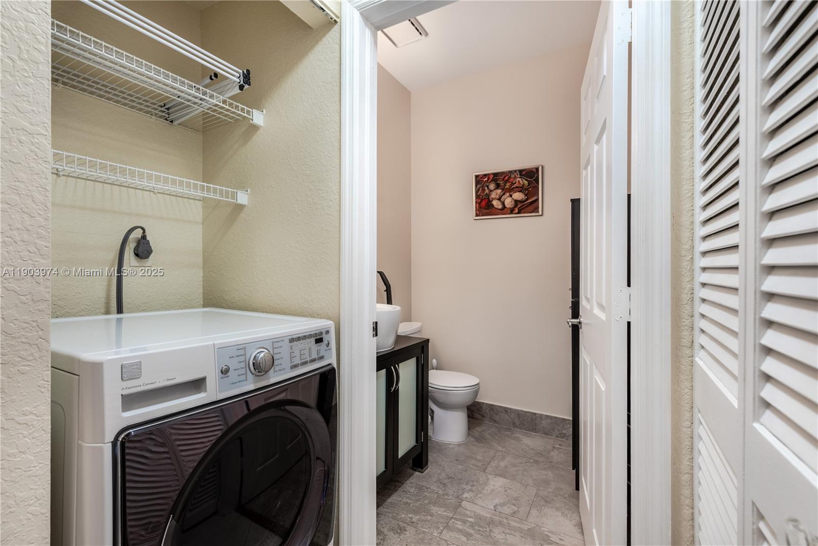 WEST LAKE VILLAGE PLAT - Residential Lease