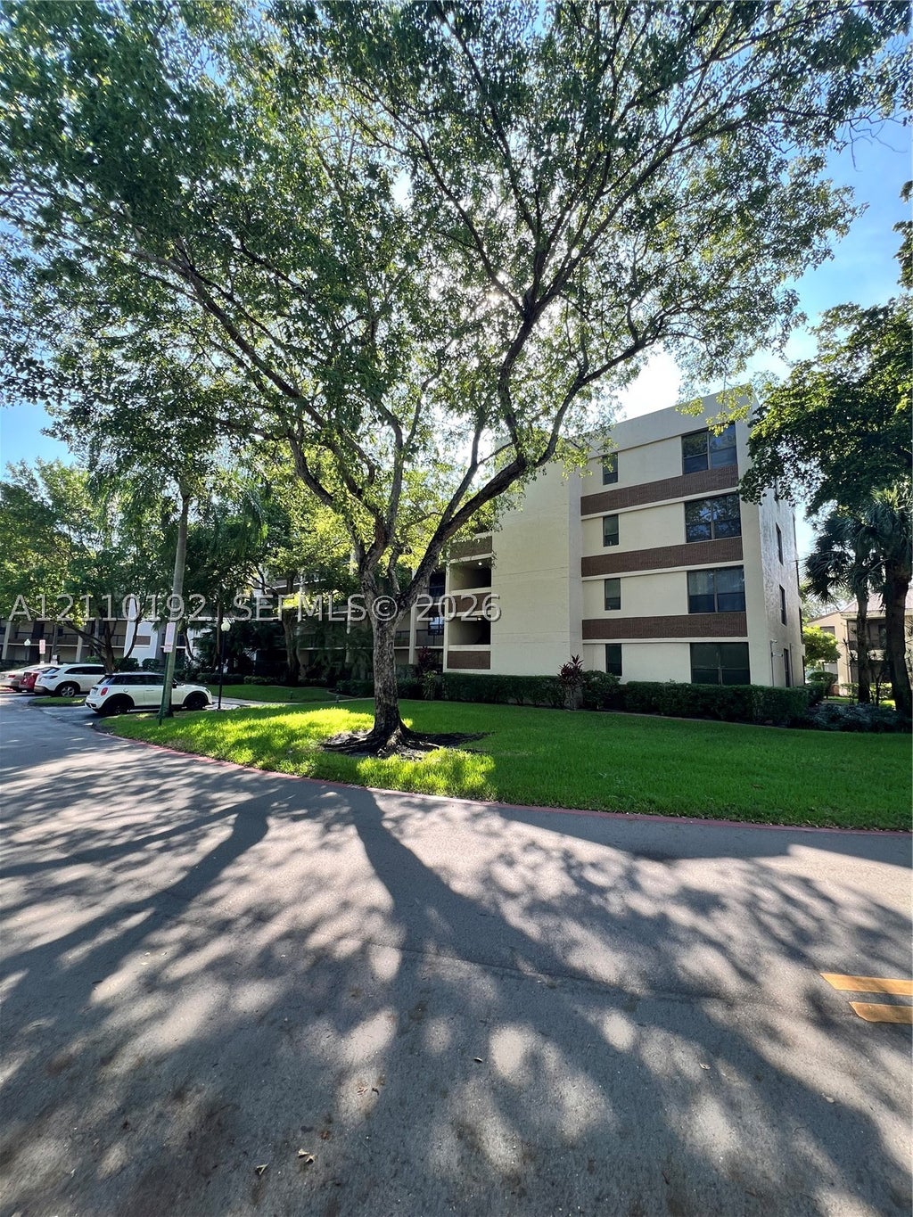 Photo of 100 NW 76th Ave #302-2, Plantation, FL 33324 (MLS # A12110192)