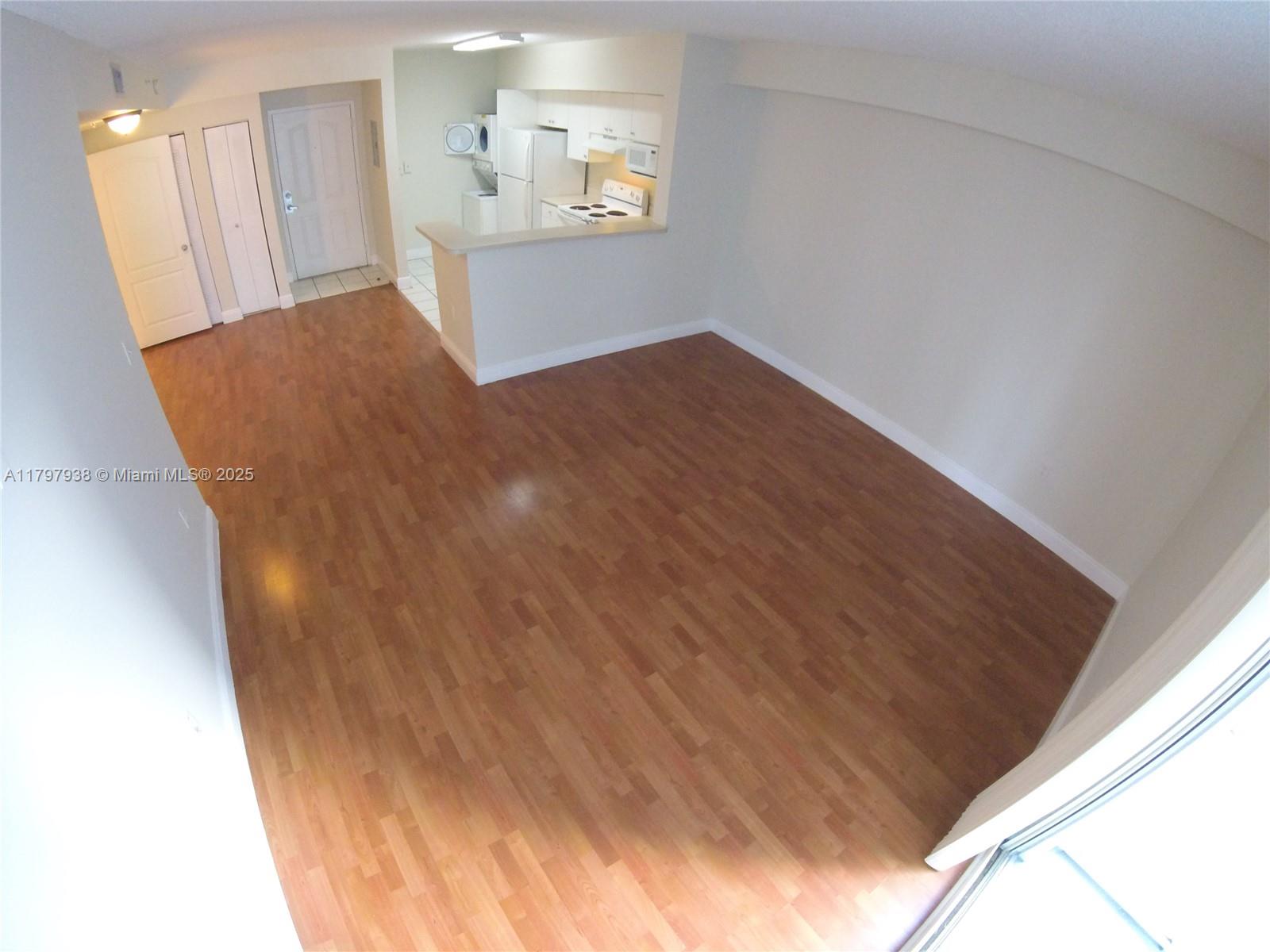 5085 NW 7th St 511