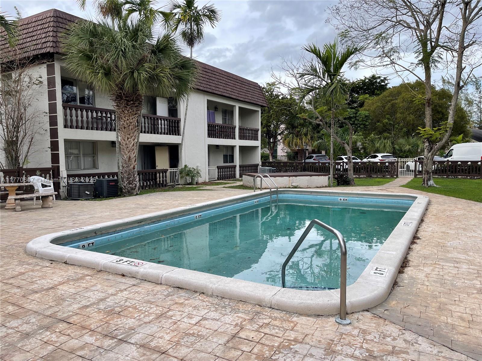 FOUNTAINS OF TAMARAC COND - Residential