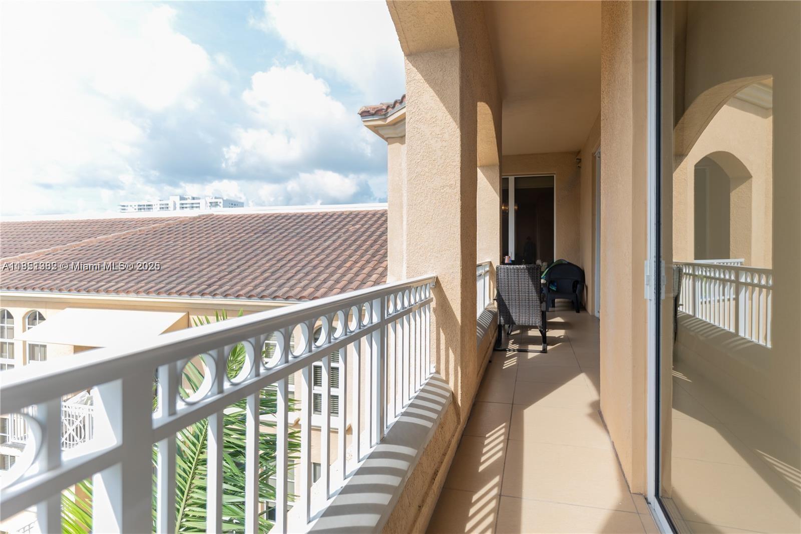 ALAQUA CONDO - Residential