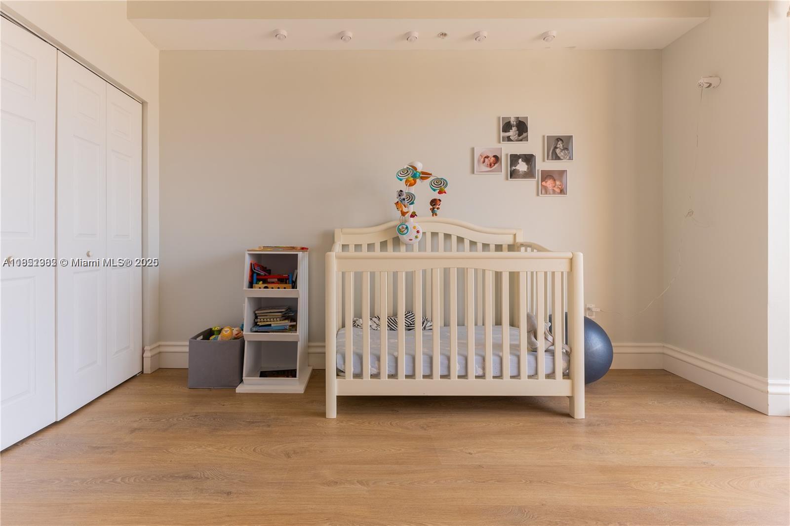 ALAQUA CONDO - Residential