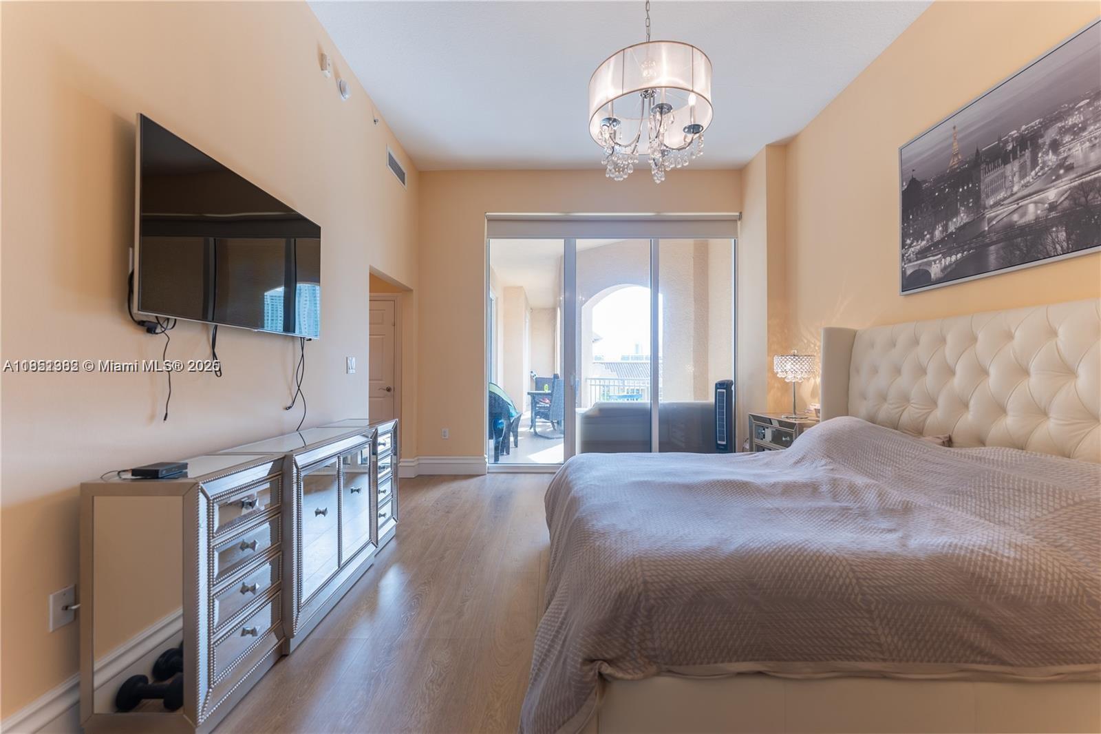 ALAQUA CONDO - Residential