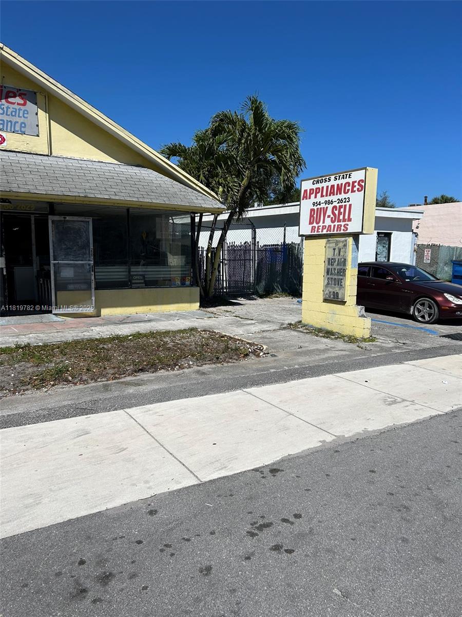 5921 W Hallandale Beach Blvd