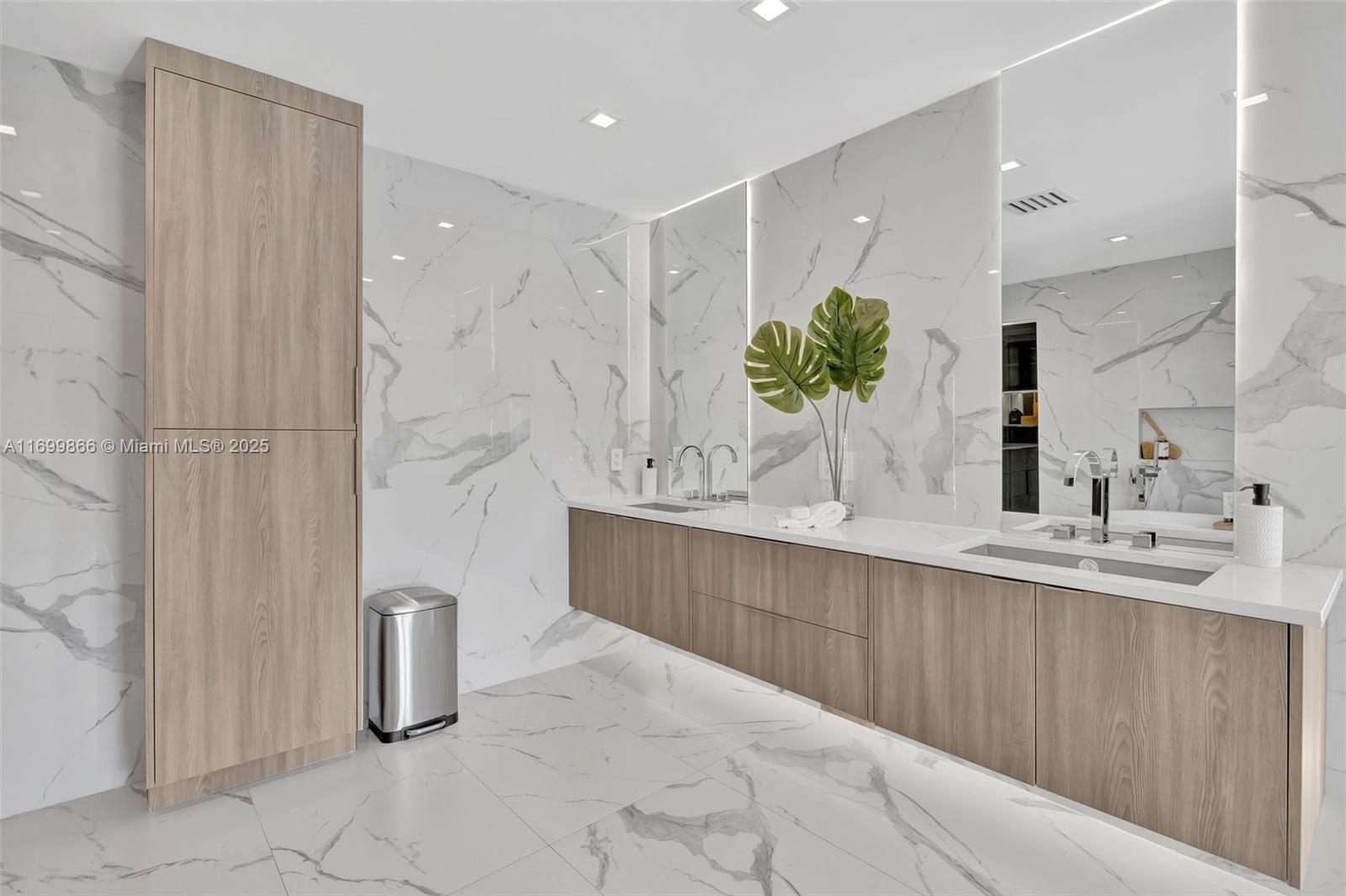 LAUDERDALE ISLES RE-AMEND - Residential