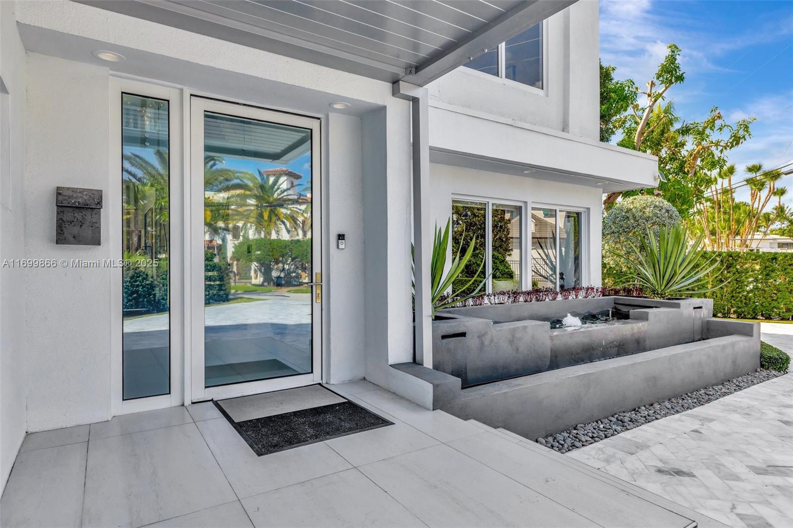 LAUDERDALE ISLES RE-AMEND - Residential