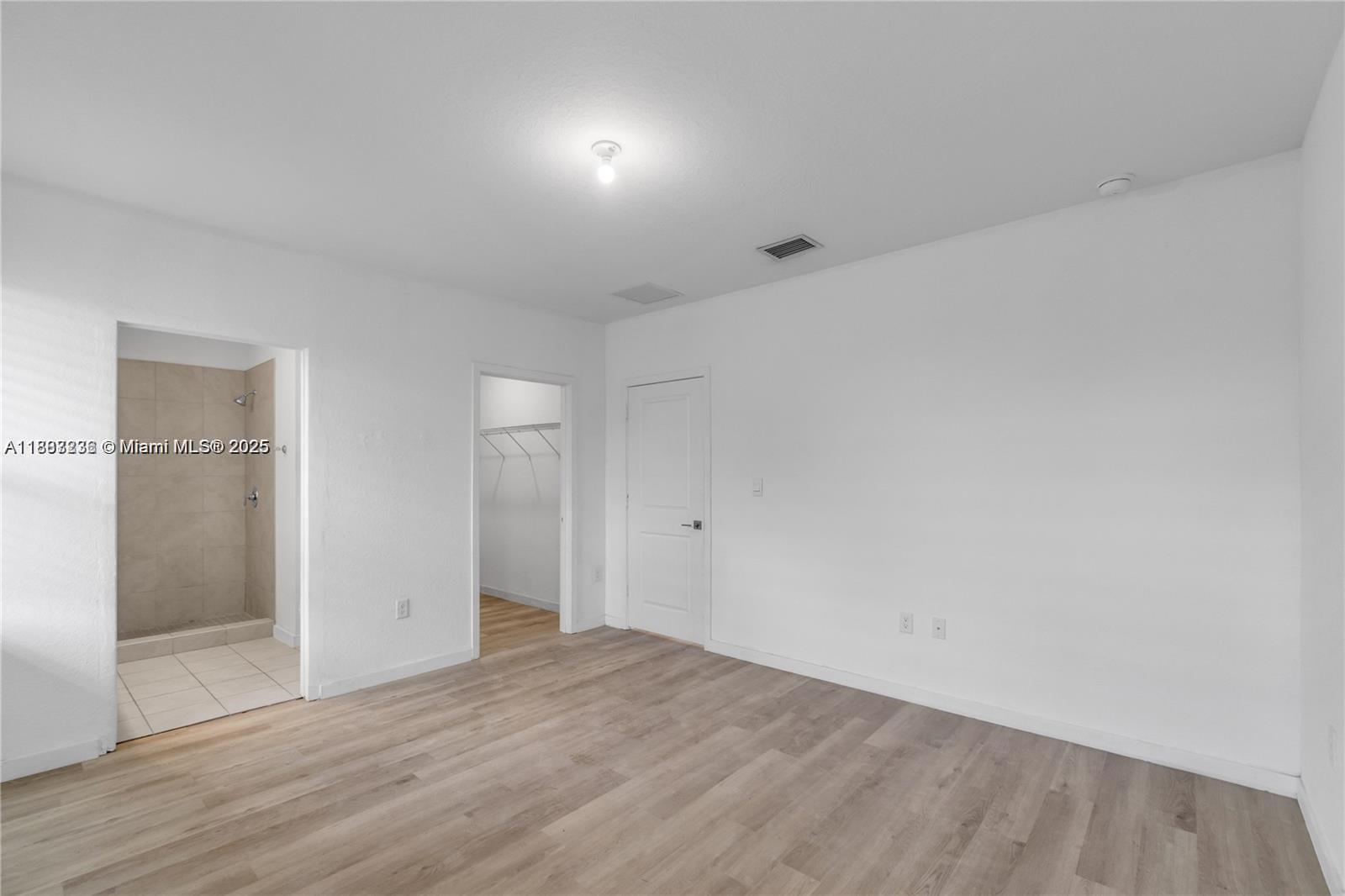 HAMILTON PLACE - Residential