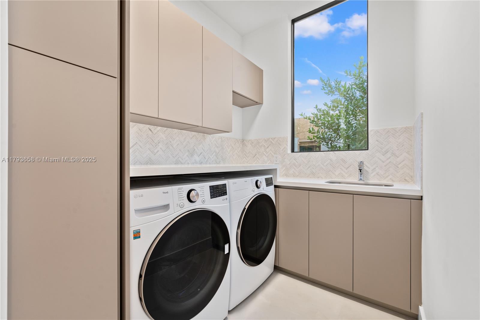 C G RIVIERA SEC PART 4 - Residential