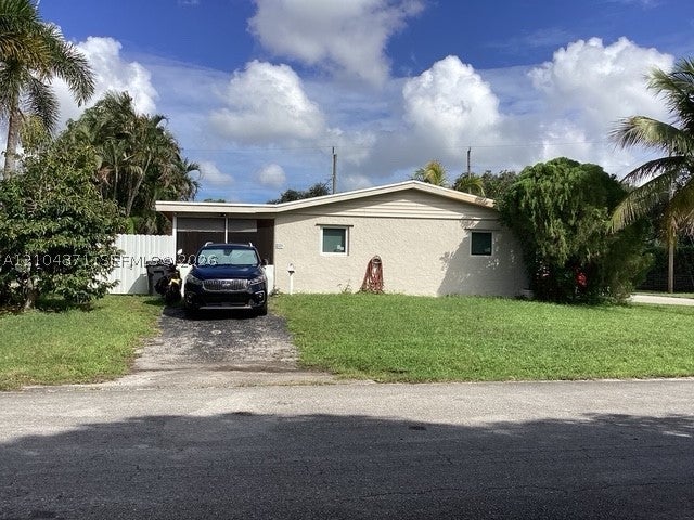 2101 N 57th Ter