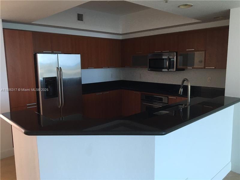 The Oaks I Condo - Residential Lease