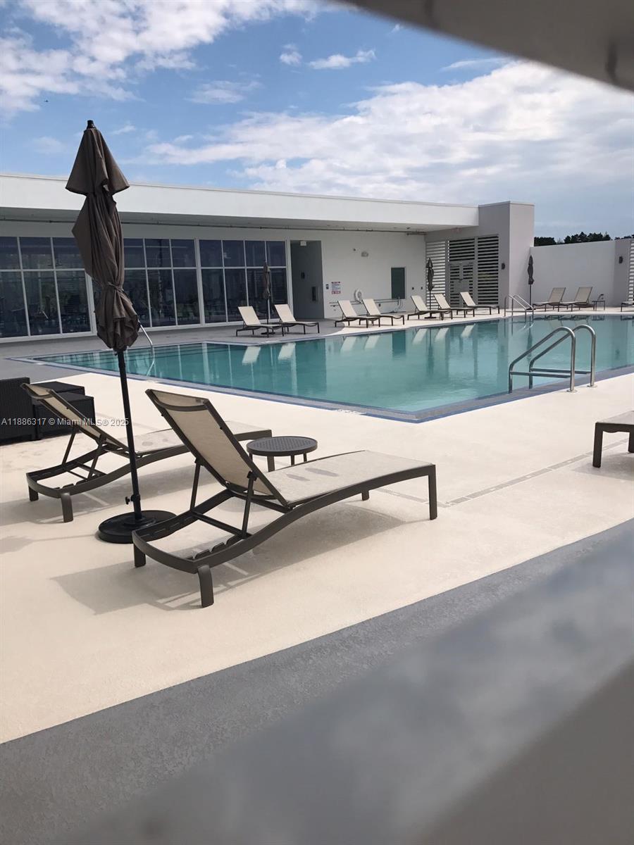 The Oaks I Condo - Residential Lease