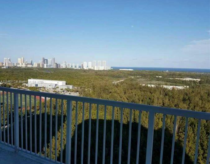 The Oaks I Condo - Residential Lease