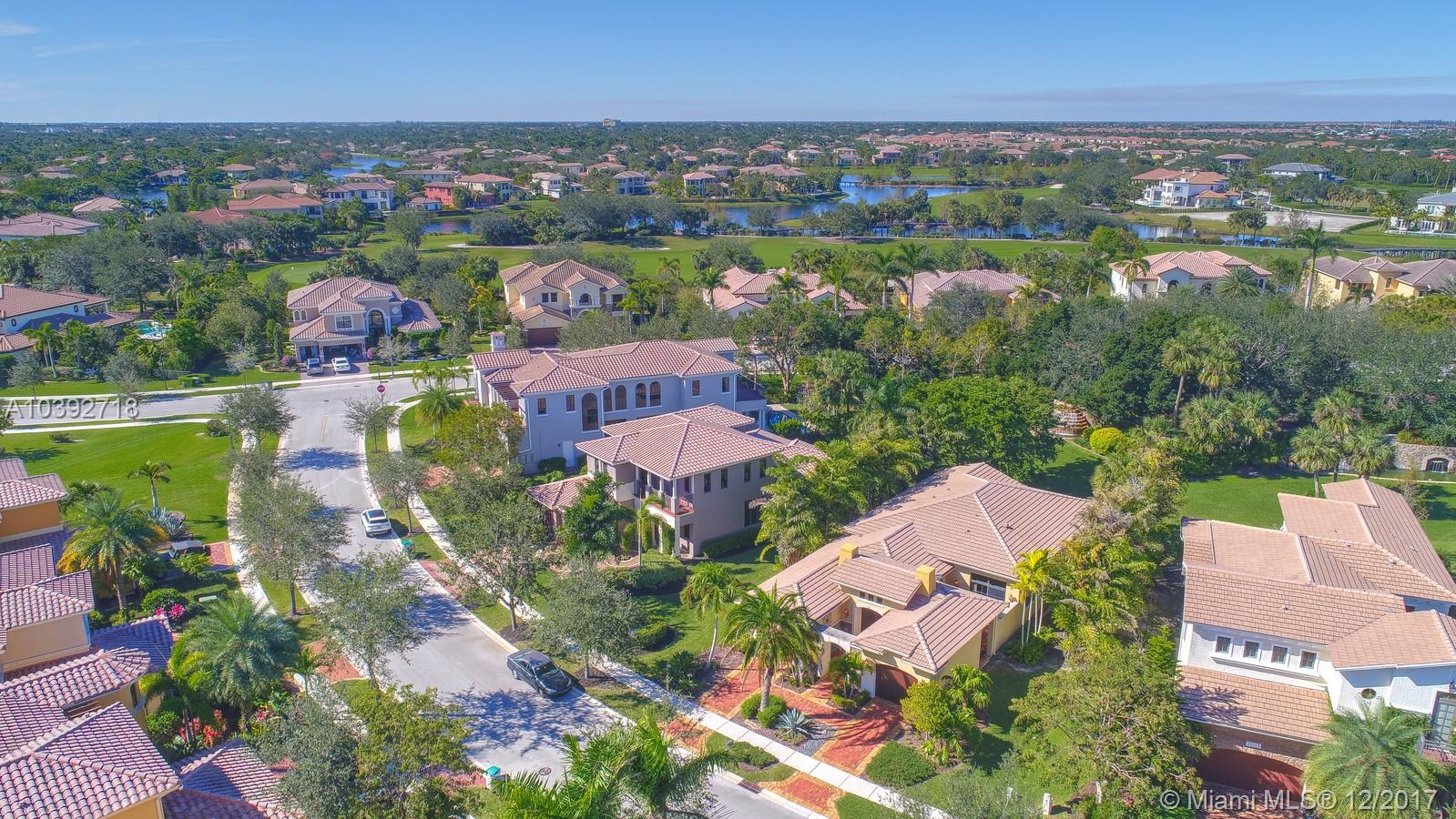 PARKLAND GOLF & COUNTRY C - Residential