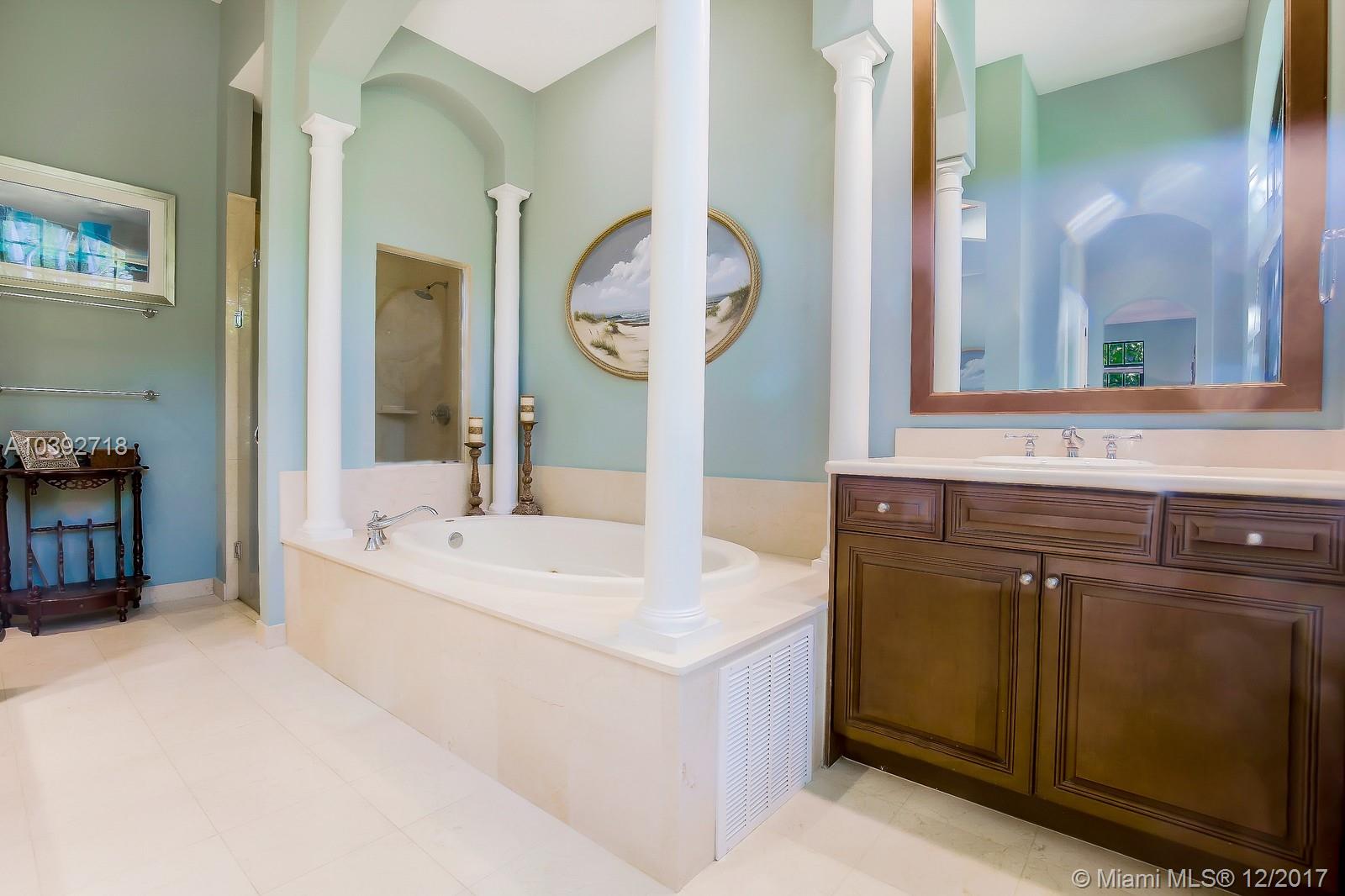 PARKLAND GOLF & COUNTRY C - Residential