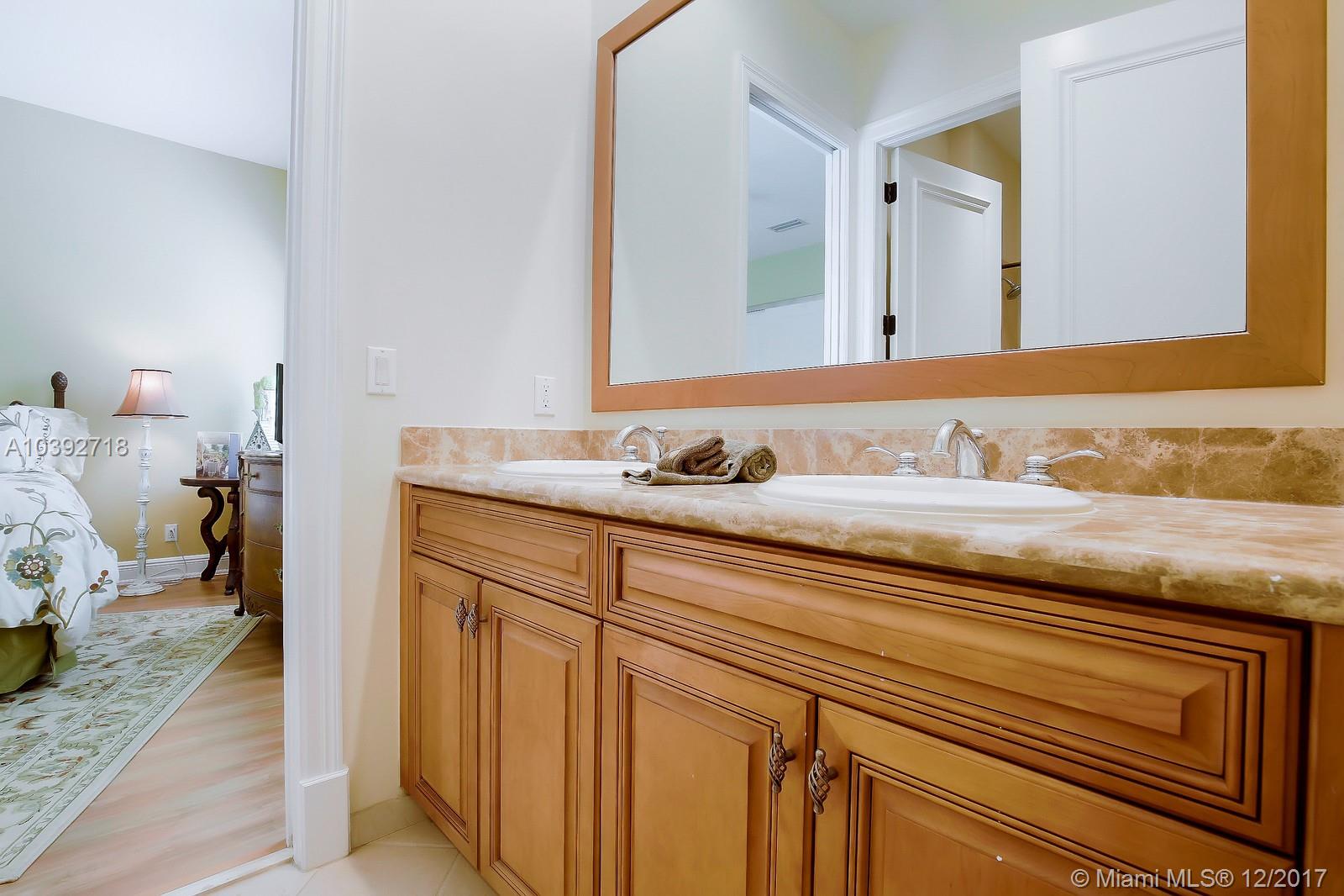 PARKLAND GOLF & COUNTRY C - Residential