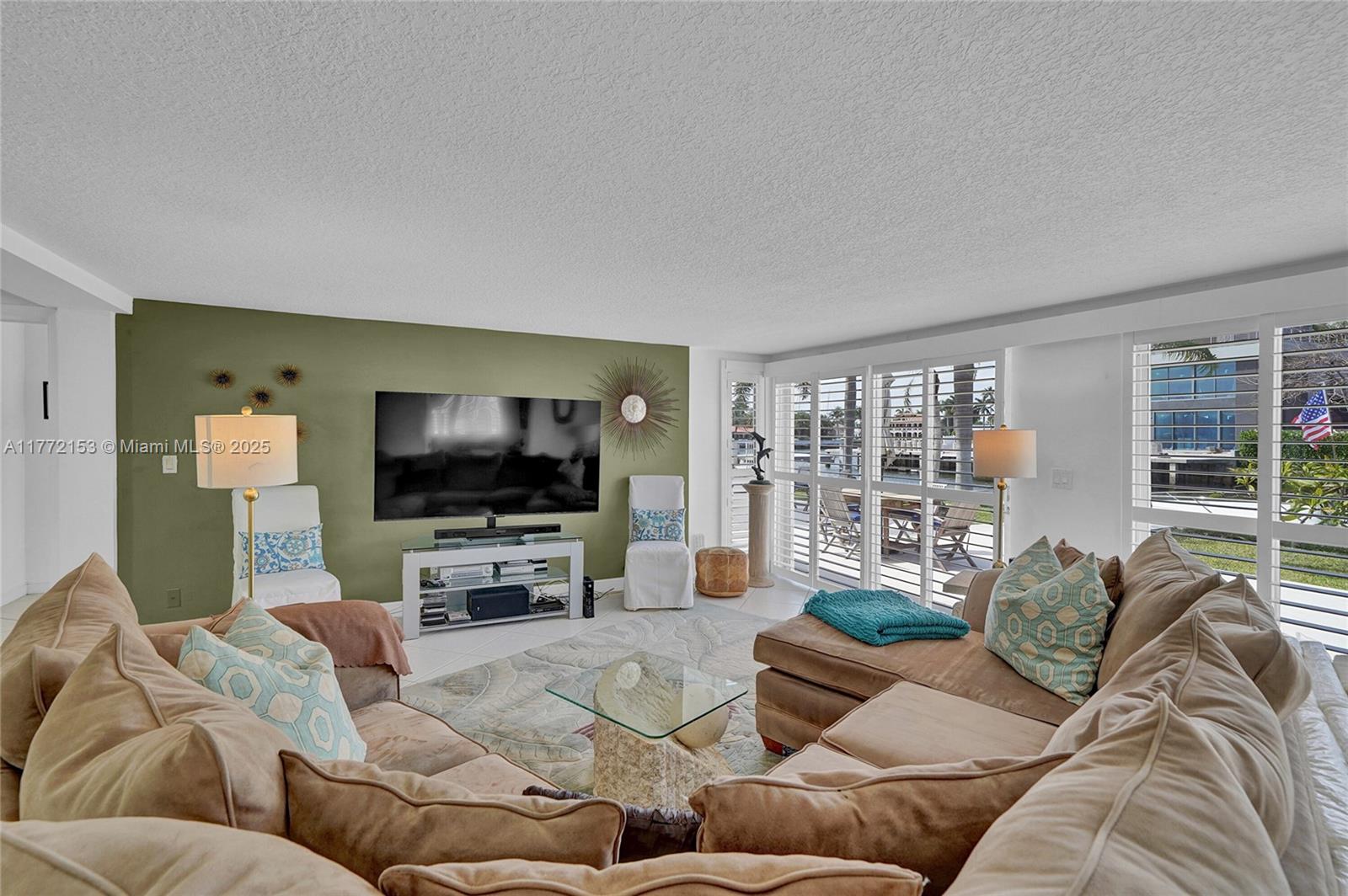 LAUDERDALE BEACH EXT UNIT - Residential