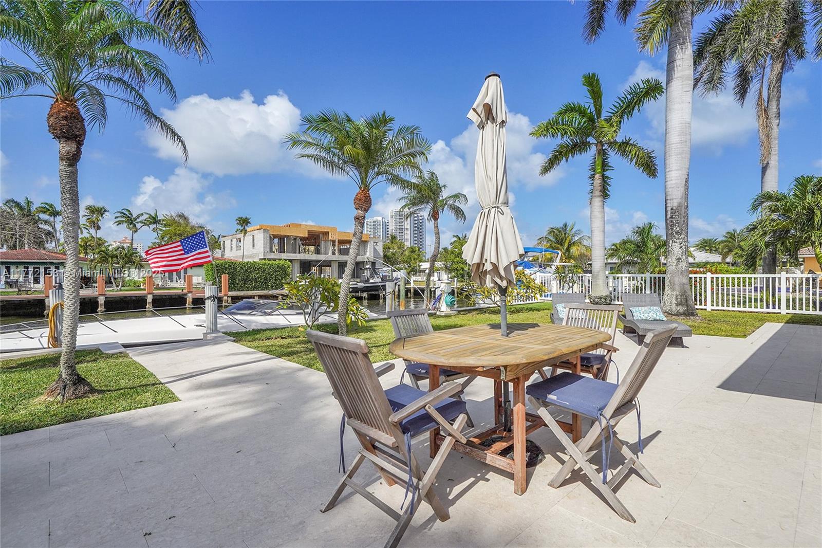 LAUDERDALE BEACH EXT UNIT - Residential