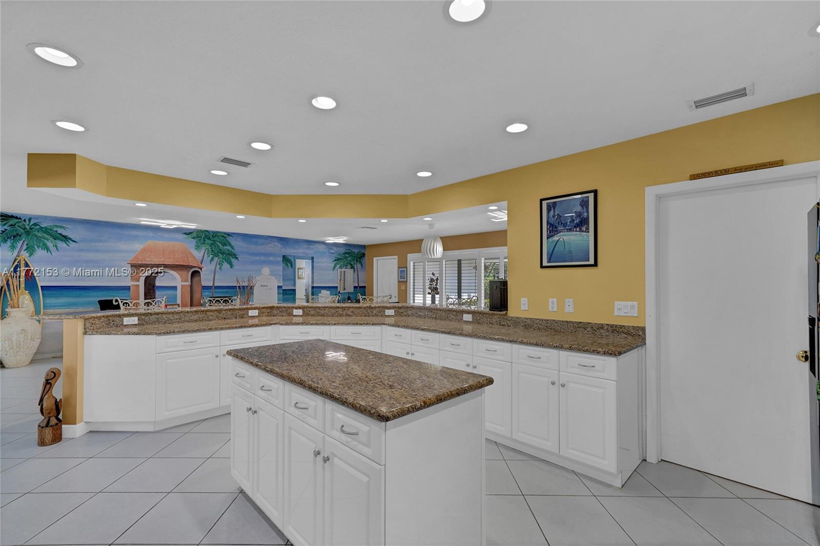 LAUDERDALE BEACH EXT UNIT - Residential