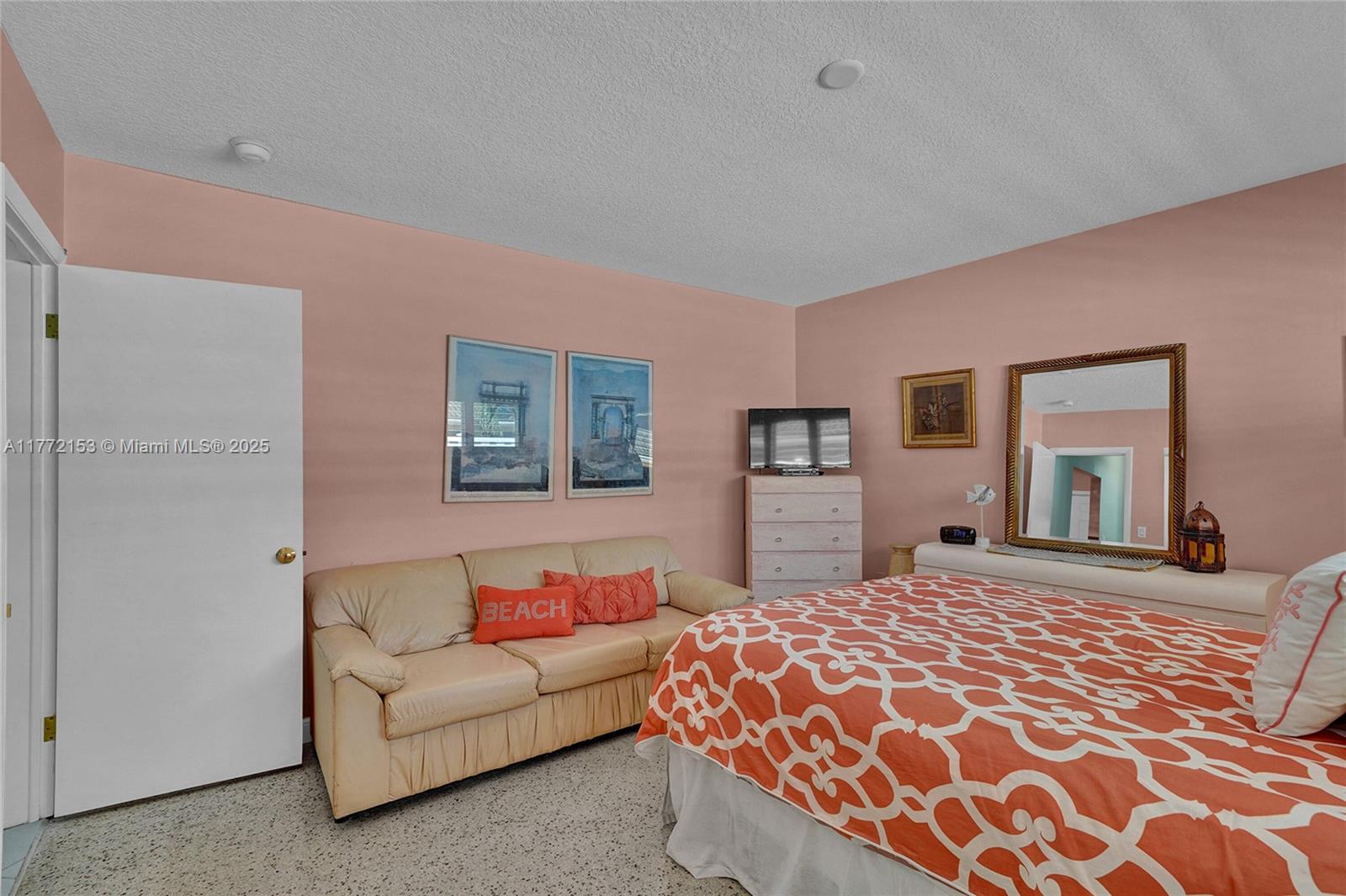 LAUDERDALE BEACH EXT UNIT - Residential