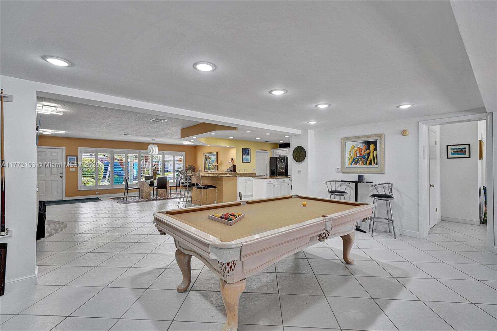 LAUDERDALE BEACH EXT UNIT - Residential