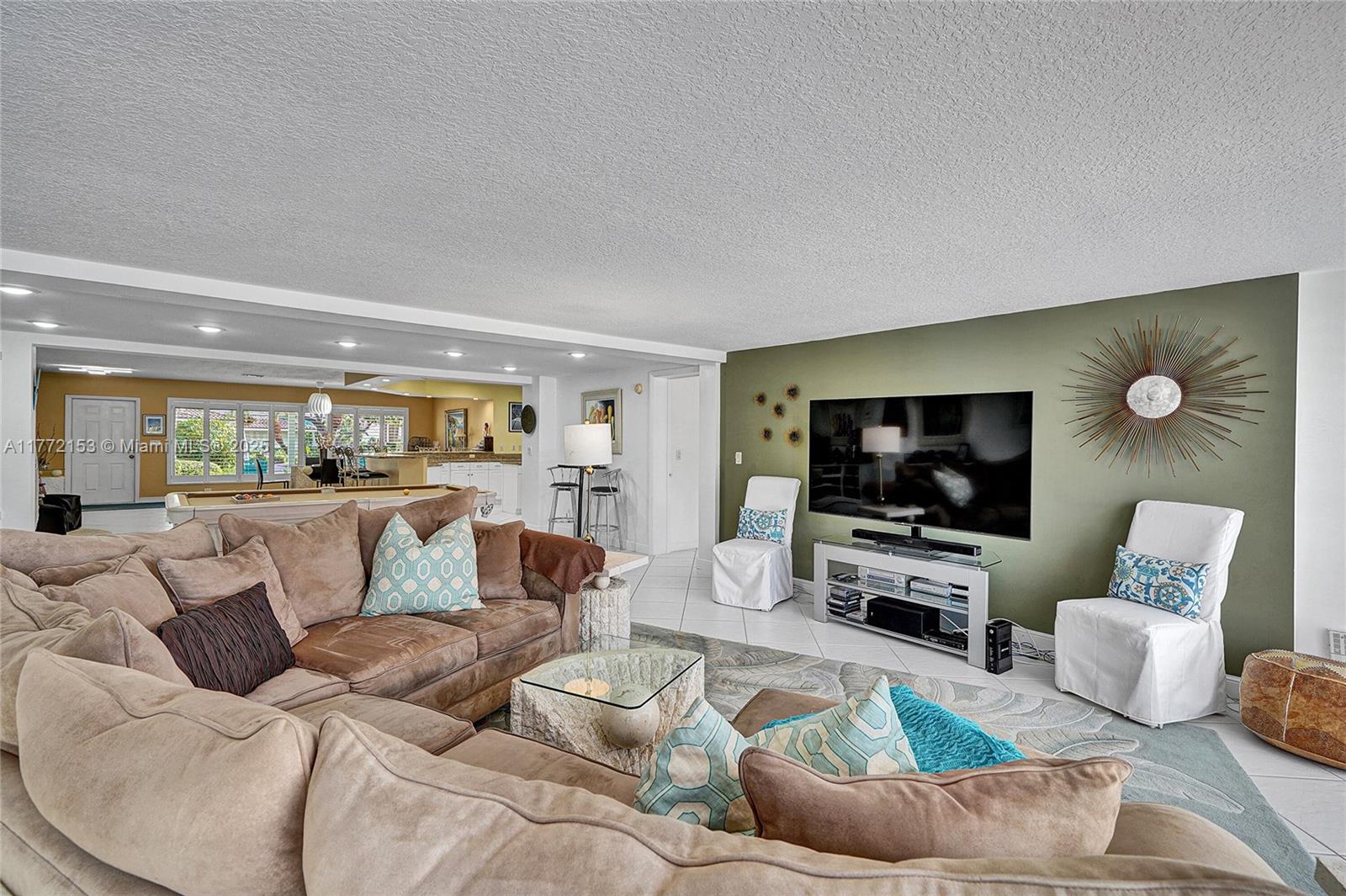 LAUDERDALE BEACH EXT UNIT - Residential