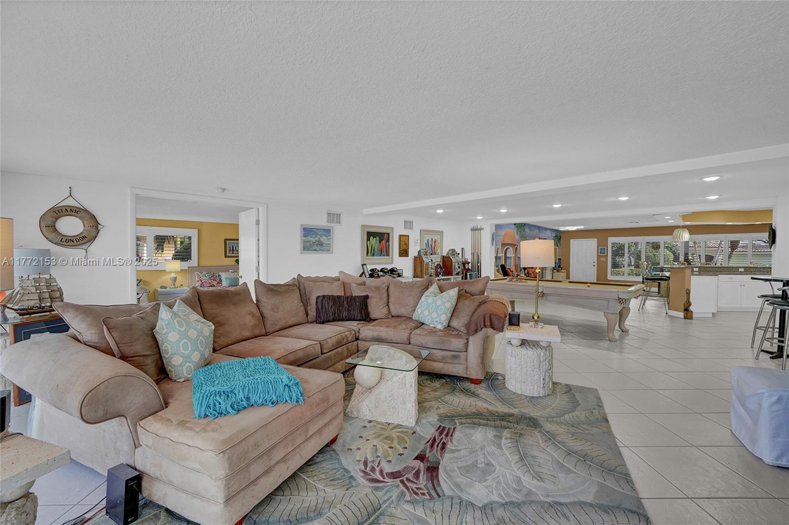 LAUDERDALE BEACH EXT UNIT - Residential