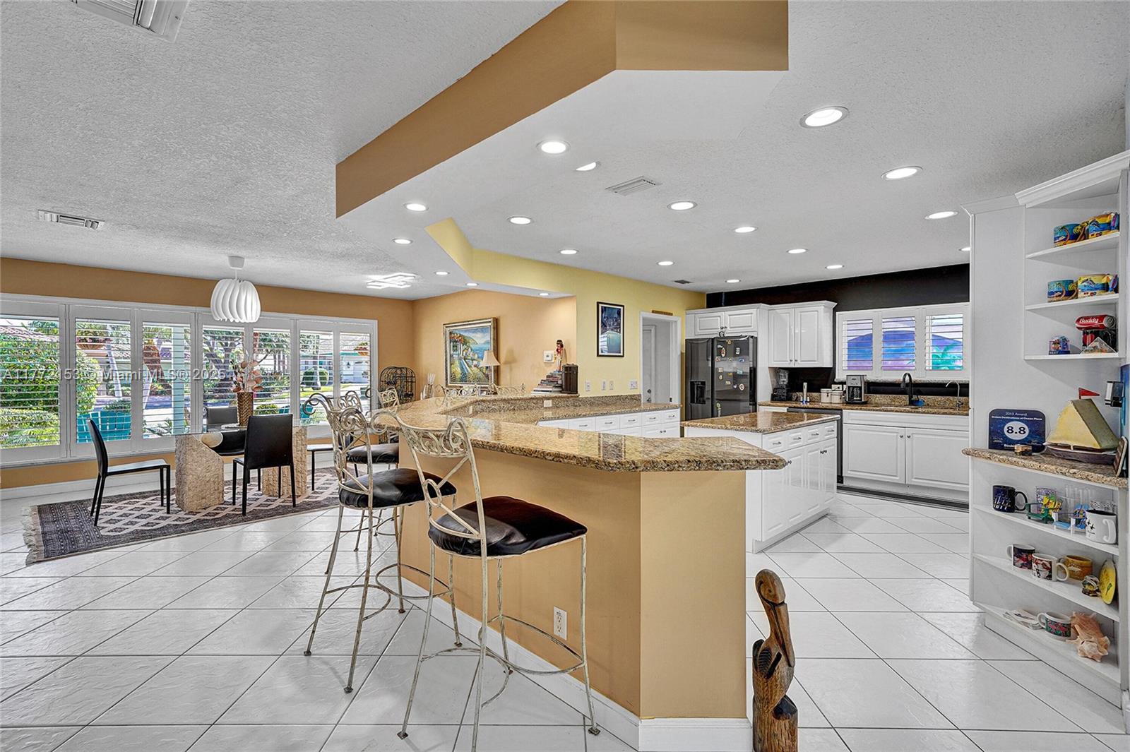 LAUDERDALE BEACH EXT UNIT - Residential