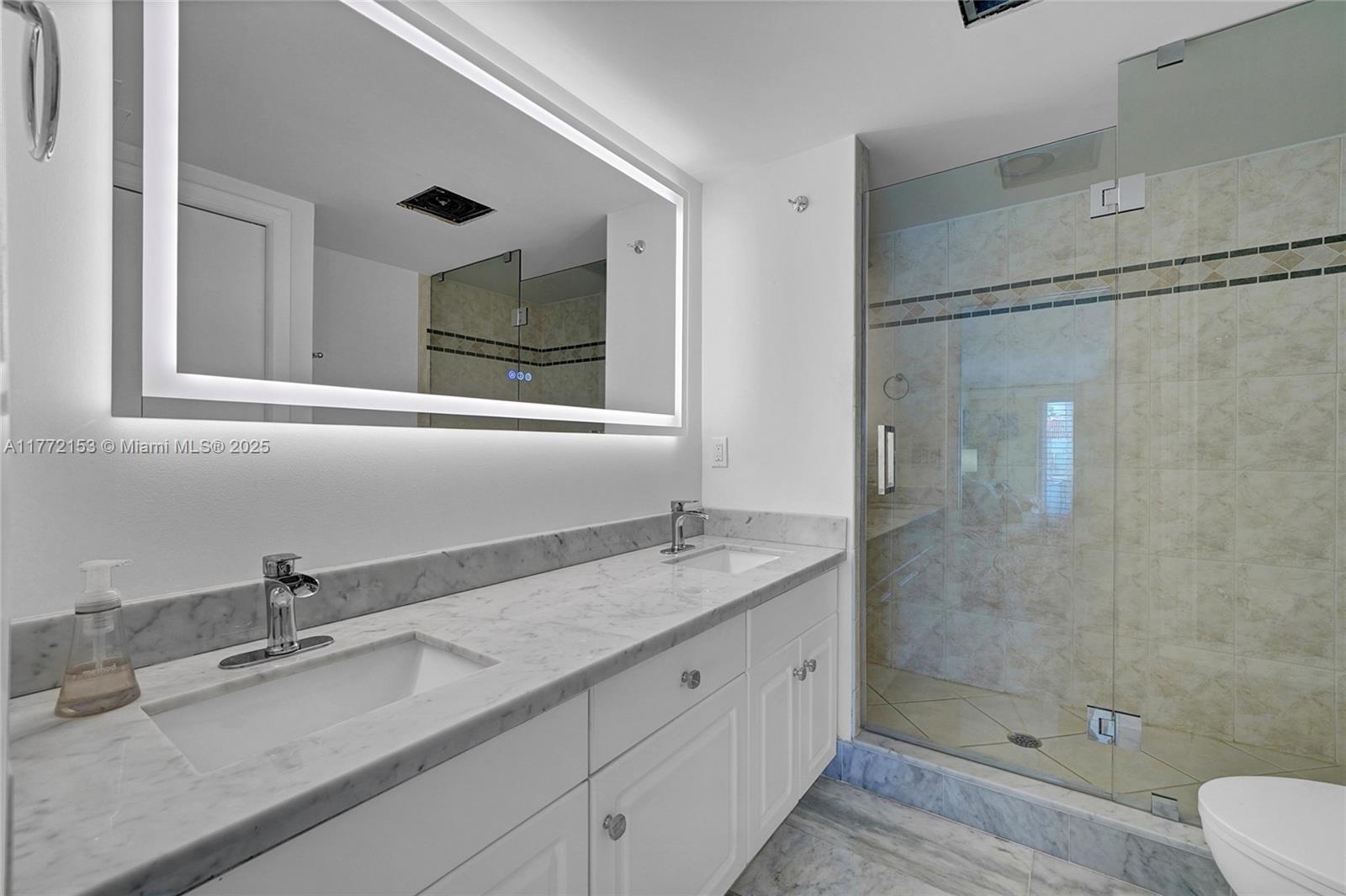 LAUDERDALE BEACH EXT UNIT - Residential