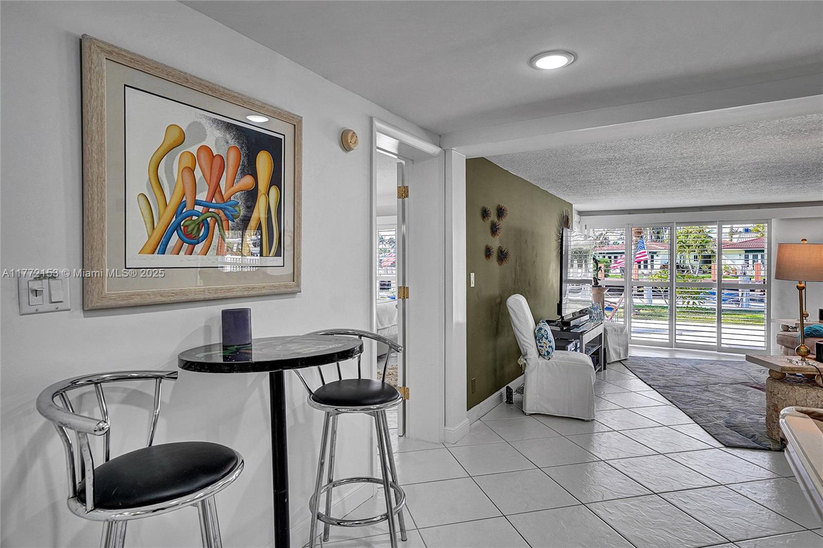LAUDERDALE BEACH EXT UNIT - Residential