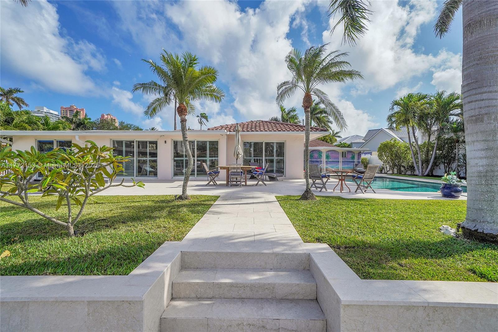 LAUDERDALE BEACH EXT UNIT - Residential