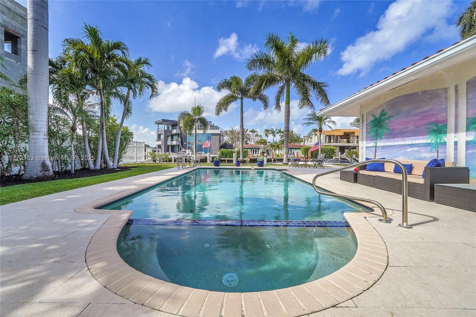 LAUDERDALE BEACH EXT UNIT - Residential