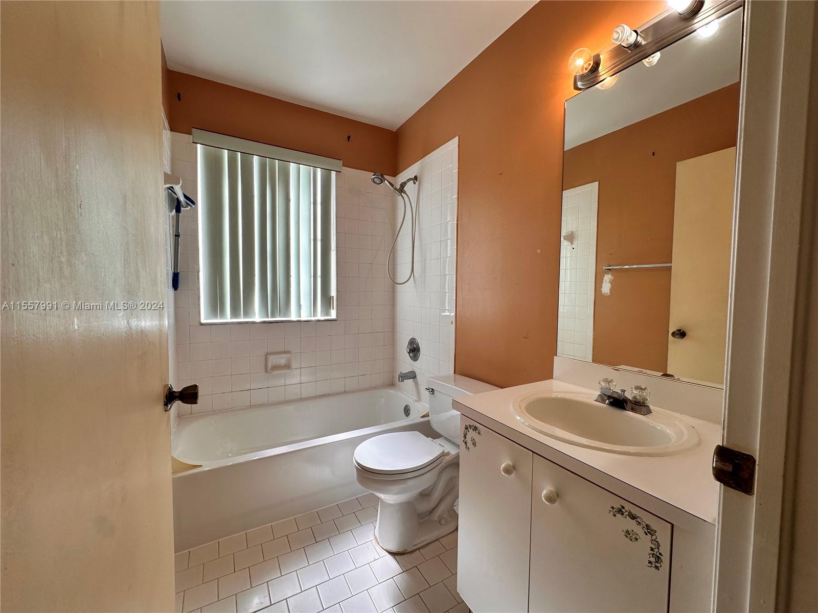 WEITZER SERENA LAKES WEST - Residential
