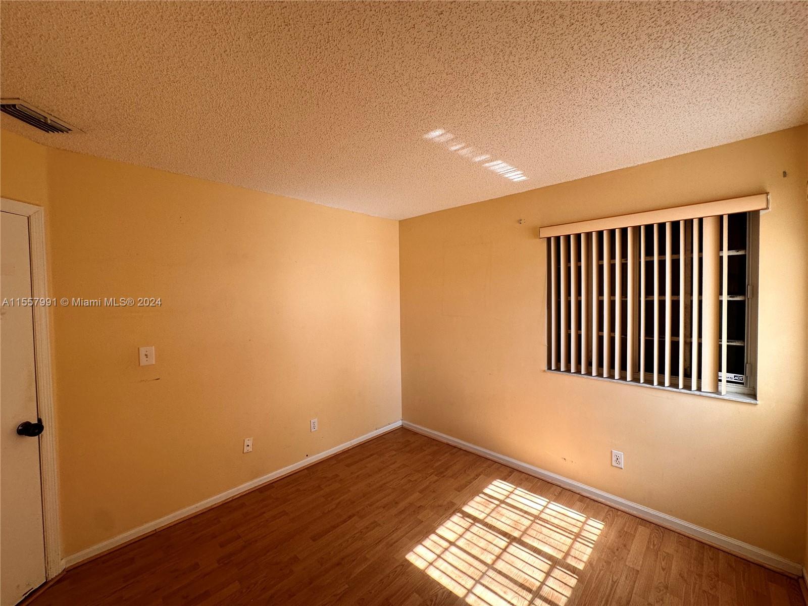 WEITZER SERENA LAKES WEST - Residential