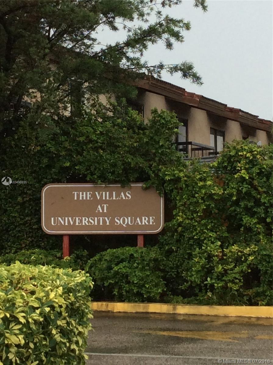 VILLAS UNIVERSITY SQUARE - Residential
