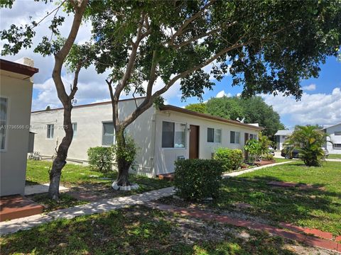 2246 Fillmore St Hollywood FL 33020