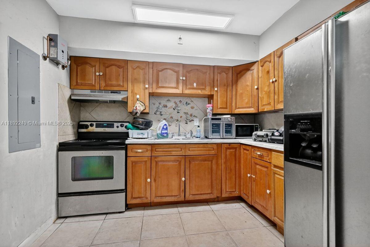 WEST SILVER CREST - Residential Income