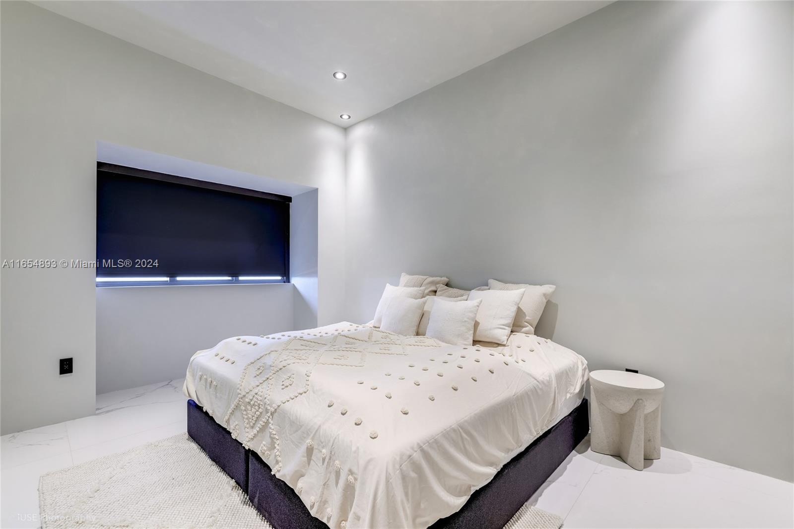 PARAISO BAY CONDO - Residential